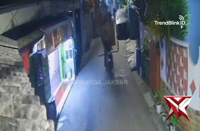 Pencurian Pagar Portal di Rawa Buaya