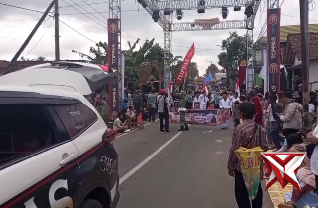 JAGA KAWAL KARNAVAL DI DESA SELATENG