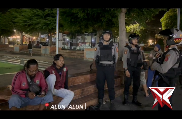 PATROLI MALAM SAT SAMAPTA DI ALUN ALUN MAJALENGKA