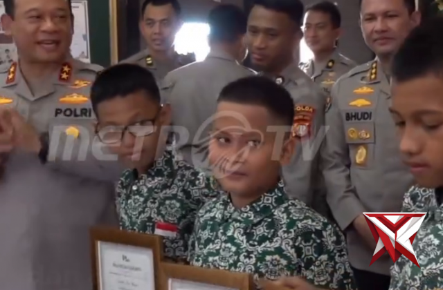 Kapolda Metro Jaya Apresiasi Kejujuran SD Cipayung