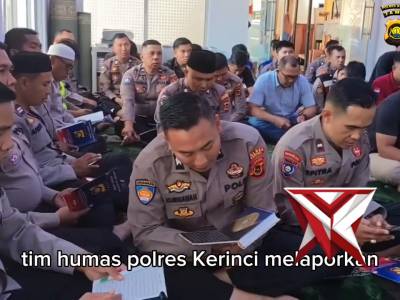 SINERGI DALAM DOA: KHOTMIL QUR&rsquo;AN SERENTAK PJU DAN PERSONEL POLRES KERINCI - PoliceTube
