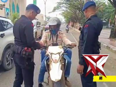 Semarak merah putih dalam rangka hut ri ke 80 sat brimob polda sulteng - PoliceTube
