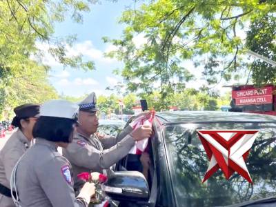 "Merah putih di dada, Indonesia di jiwa!"