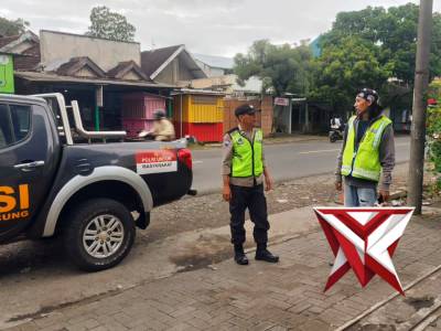 Patroli dialogis siang hari - PoliceTube