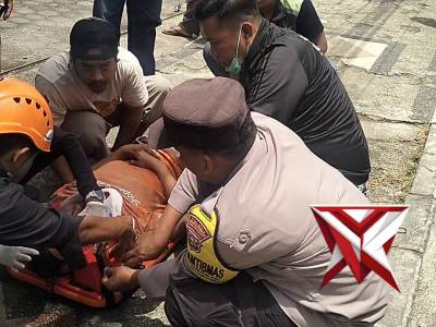 Evakuasi korban laka - PoliceTube