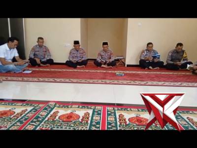 Anggota Polsek Sukomoro melaksanakan kegiatan pembinaan rohani dan mental (Binrohtal) rutin setiap h