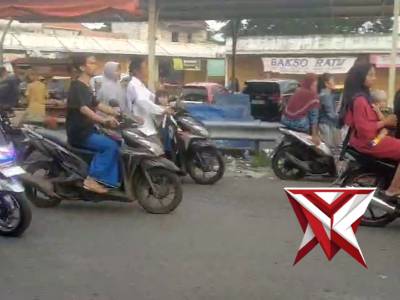 Pelayanan Sore Hari || Berburu Takjil - PoliceTube