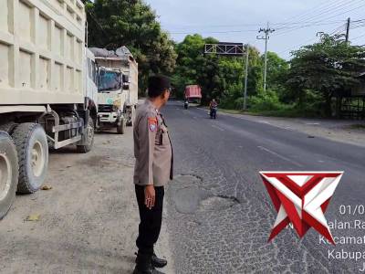 Pos Pagi Penertiban Kendaraan Truck - PoliceTube