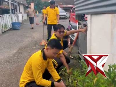 Dukung Program Presiden RI, Polres Muara Enim Bersama Polsek Laksanakan Aksi Bersih - PoliceTube