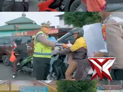Edukasi dan Aksi Sosial, Satlantas Polresta Bengkulu Bagikan Takjil kepada Pengendara Personel Satu - PoliceTube
