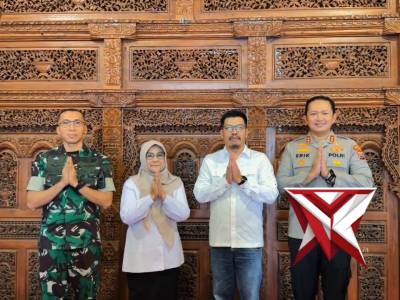 ? Ramadhan Penuh Cahaya & Harapan ? - PoliceTube