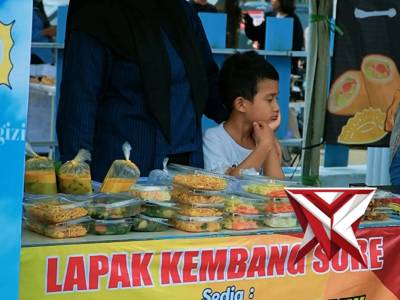 Wakapolres Pacitan menghadiri pembukaan Bazar Kampoeng Ramadhan 1447 H/2026 M yang digelar di halama