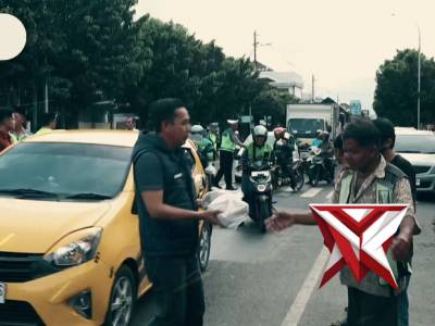 Bagi takjil Polres Banjarnegara - PoliceTube