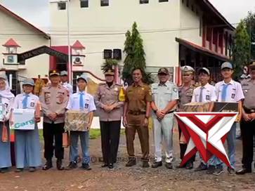 Pembinaan kepada para Pelajar di SMA N 1 Kota Tegal - PoliceTube