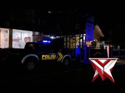 Patroli blue light - PoliceTube