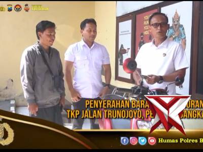 Penyerahan Barang Bukti Curanmor TKP Jalan Trunojoyo, Pejagan, Bangkalan - PoliceTube