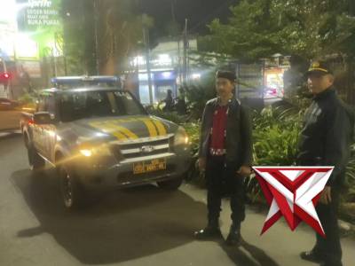 POLSEK SUKASARI POLRESTABES BANDUNG LAKUKAN GIAT PATROLI - PoliceTube