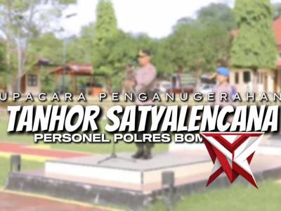 upacara Penganugerahanan Tanhor Satyalancana - PoliceTube