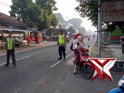 Sapa Pagi Polsek Mojo - PoliceTube