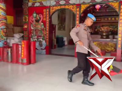 Bidpropam Polda Kalbar melaksanakan kegiatan Bhakti Religi dan Berbagi