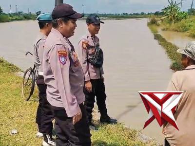 Sambang Dialogis Polsek Kesamben, Petani Sampaikan Keluhan Cuaca dan Kendala Irigasi - PoliceTube