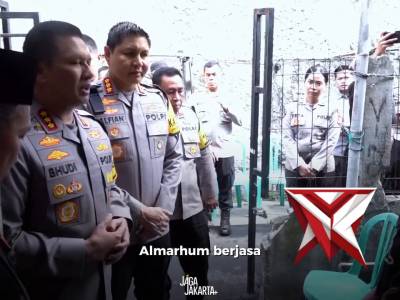 Polda Metro Jaya mengunjungi keluarga almarhum Atim Suhara serta dua rekannya yang selamat - PoliceTube
