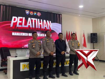 PELATIHAN MENEJEMEN MEDIA POLRES NGAWI - PoliceTube