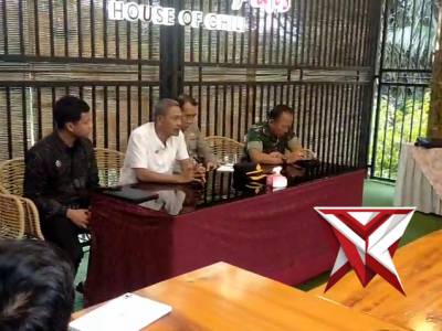 Bersama Muspika Kapolsek Turen Polres Malang Laksanakan Rapat Koordinasi - PoliceTube