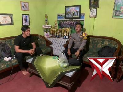 Patroli Humanis di Wilayah Sempol - PoliceTube