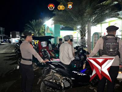 Patroli malam sat samapta Polres Halmahera Timur - PoliceTube