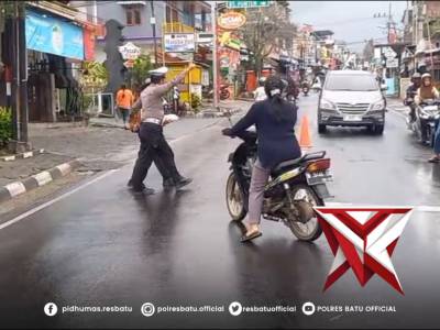 Pelayanan Pagi, Wujud Kepedulian Terhadap Keselamatan Pelajar - PoliceTube