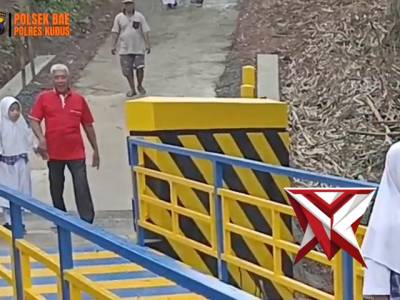 Jembatan Merah Putih di desa karang bener Bae Kudus