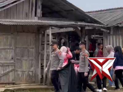 Polres Way Kanan Bersama TNI dan Pemkab Way Kanan Kurve di Pasar Negeri Baru - PoliceTube