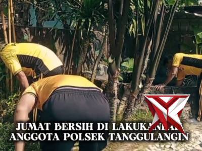 Jumat Bersih, Polsek Tanggulangin Gencarkan Kerja Bakti Jaga Kebersihan Mako - PoliceTube