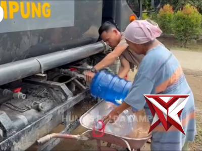 Bukan Sekadar Air, Ini Tentang Harapan: Brimob Lampung Salurkan Air Bersih di Nagari Katapiang
