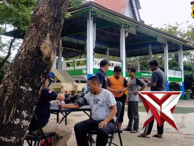 Biddokkes Polda Kalbar berikan pelayanan dan konsultasi kesehatan kepada Masyarakat