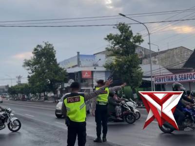 Polres Sragen Selalu Setia Hadir ditengah-tengah Masyarakat Melaksanakan Ambang Gangguan Pagi - PoliceTube