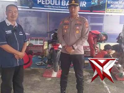POLSEK BELITANG III MELAKSANAKAN PERBAIKAN MOTOR GRATIS AKIBAT TERKENA BANJIR