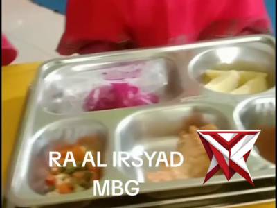 Makan bergizi - PoliceTube