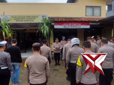 Polsek Cimenyan melaksanakan kegiatan analisis dan evaluasi (anev) mingguan di lingkungan Mapolsek - PoliceTube