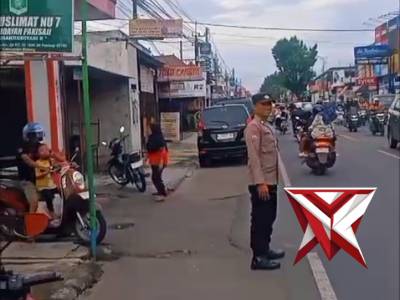 Polsek Pakisaji, Pengamanan Pasar Takjil Jl. raya Pakisaji - PoliceTube