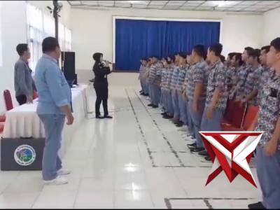 Ditresnarkoba Polda Jawa Tengah Melaksanakan Penyuluhan Bahaya Narkoba di SMA Don Bosco Semarang - PoliceTube