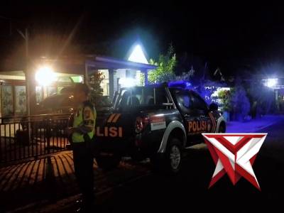 Patroli malam hari - PoliceTube