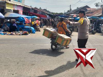 Strong Point - PoliceTube