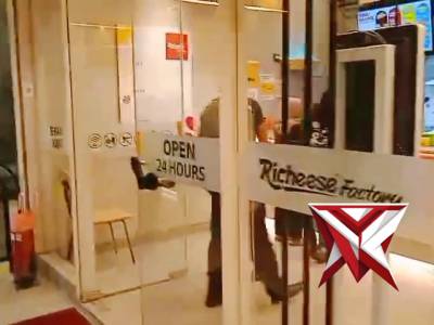 anggota patroli Polsek waru dialogis di reeches tropodo - PoliceTube