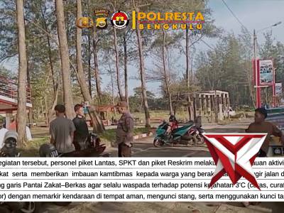 Polsek Teluk Segara Tingkatkan Pengawasan Lewat Patroli Mobailing di pusat keramaian dan obyak wisat - PoliceTube