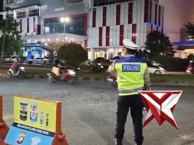 Pengaturan Arus Lalu Lintas Oleh Satlantas Polres Kubu Raya - PoliceTube