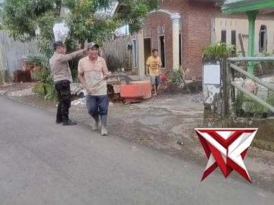 Sambang warga masyarakat - PoliceTube