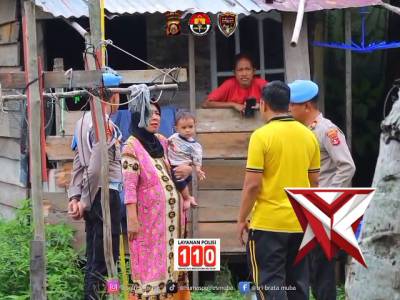 Wujud saling menyayangi - PoliceTube