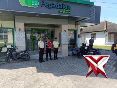 Polsek tlanakan melaksanakan patroli ke pegadaian serta bmt nu - PoliceTube